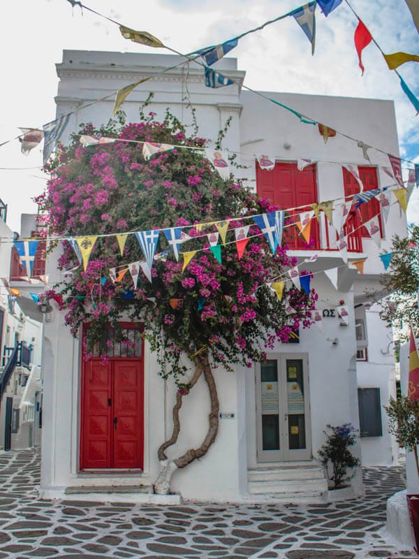 Mykonos chora square